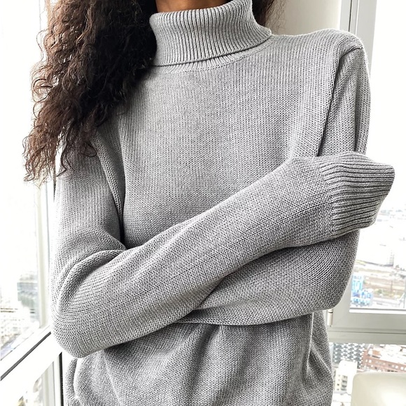 TNA York Turtleneck - Picture 2 of 5
